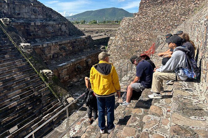 Pyramids of Teotihuacan Dawn (Tequila and Mezcal Tasting) - Pyramid of the Sun: the iconic moment and what your guide should do