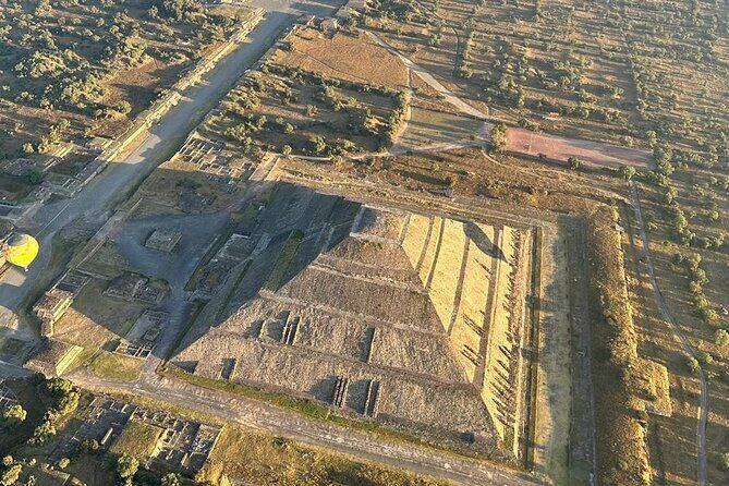 Pyramids of Teotihuacan without traps for tourists morning or afternoon - Transport and Group Feel: Comfortable Ride, Real-World Seat Issues