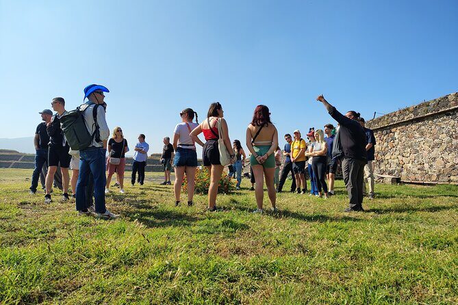 Pyramids of Teotihuacan without traps for tourists morning or afternoon - The Guide Factor: What Makes the Story Click