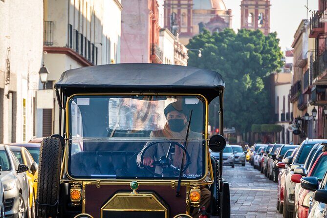 Queretaro: City Tour in Classic Ford T Vehicle - Stop 3: the 1531 battle site behind Santiago de Querétaro