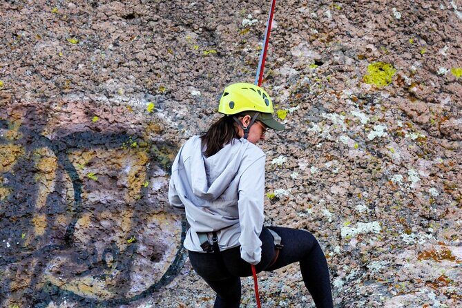Rappelling in hills of Guanajuato - La Bufa rappelling: 25 meters twice, with the view as the reward