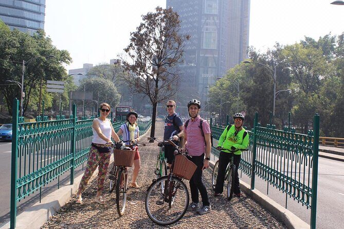 Ride Mexico City Historic Center, highlights w/ taco stop - Getting Oriented on Two Wheels Around Centro Histórico