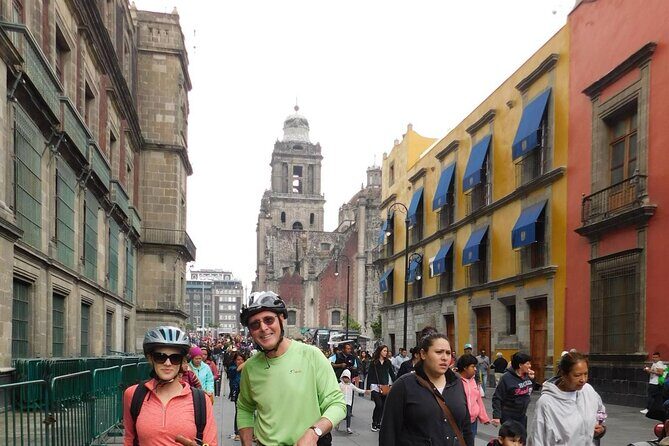 Ride Mexico City Historic Center, highlights w/ taco stop - Monumento a la Revolución: Art Deco Power and Mausoleum Names