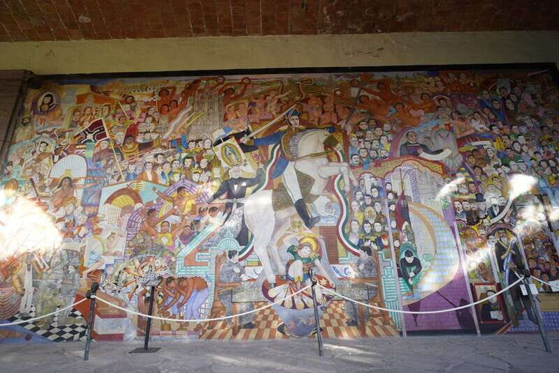 San Miguel de Allende, Art Walking Tour - San Miguel de Allende’s art scene feels personal, not just decorative