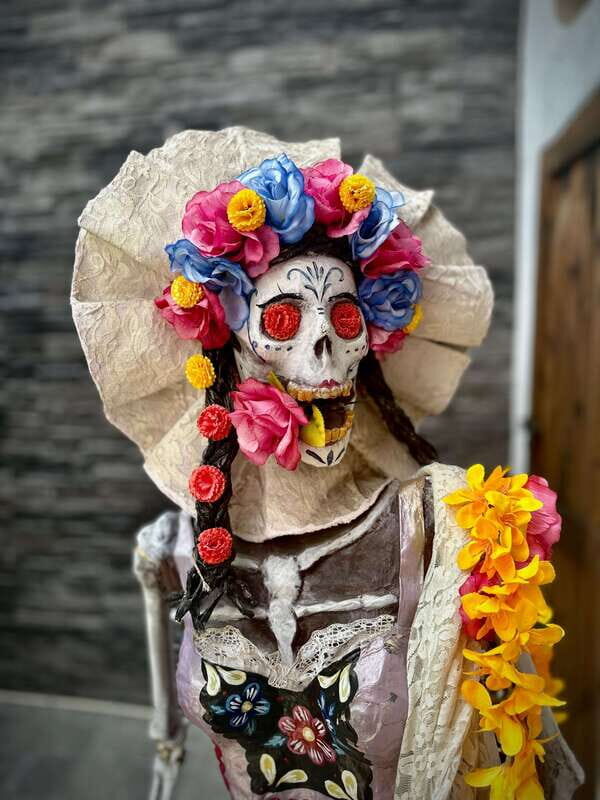 San Miguel de Allende, Art Walking Tour - Museo La Esquina: your meeting point and the tone-setter