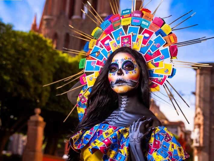 San Miguel de Allende: Dia de Muertos Traditions Guided Tour - Día de Muertos in San Miguel Arcángel’s Shadow