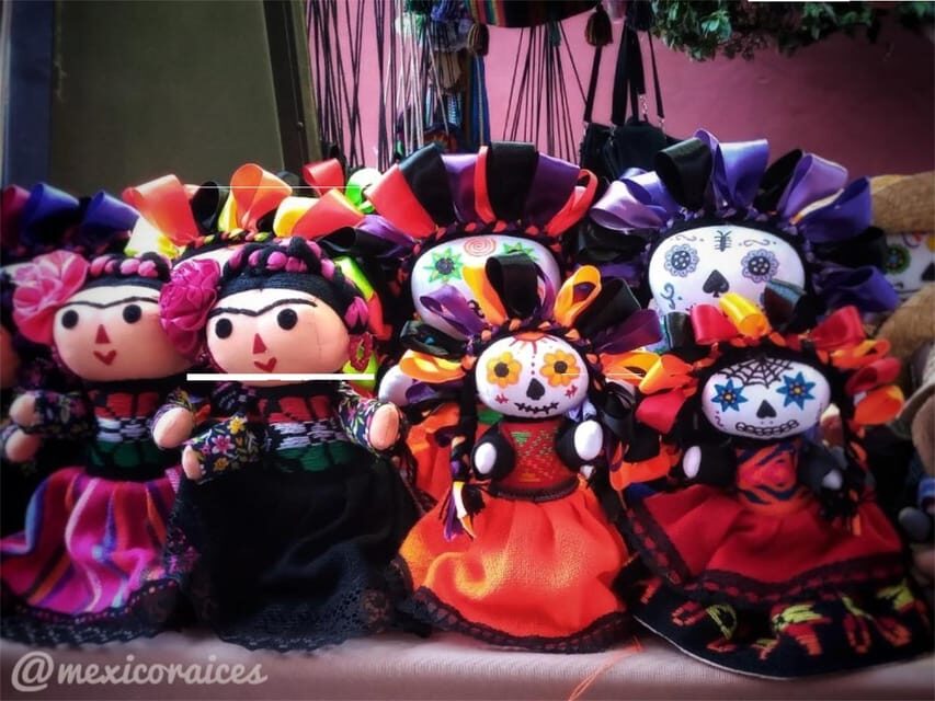 San Miguel de Allende: Dia de Muertos Traditions Guided Tour - Church of Our Lady of Health: Another Layer of Faith