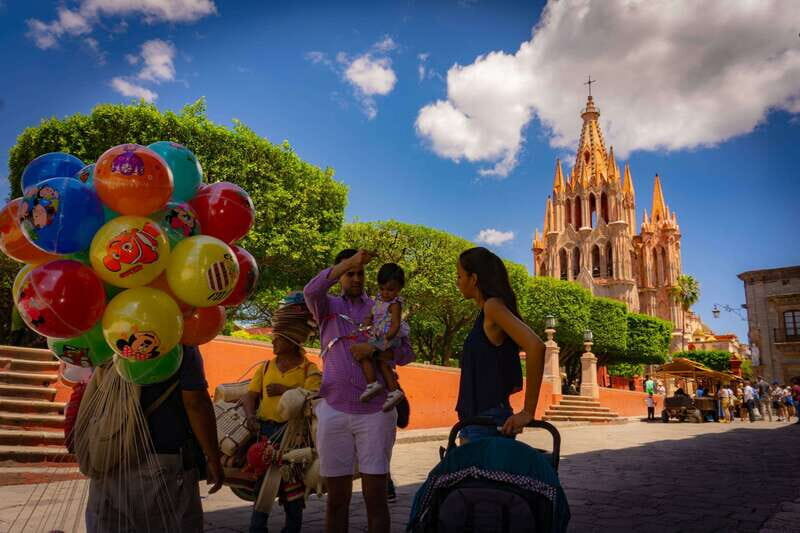 San Miguel De Allende: Downtown Landmarks Walking Tour - 90 Minutes Through San Miguel’s Most Important Corners