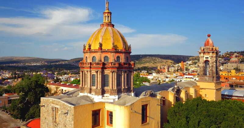San Miguel De Allende: Downtown Landmarks Walking Tour - Angela Peralta Theater, Plaza de la Soledad, and Paso del Camino Real