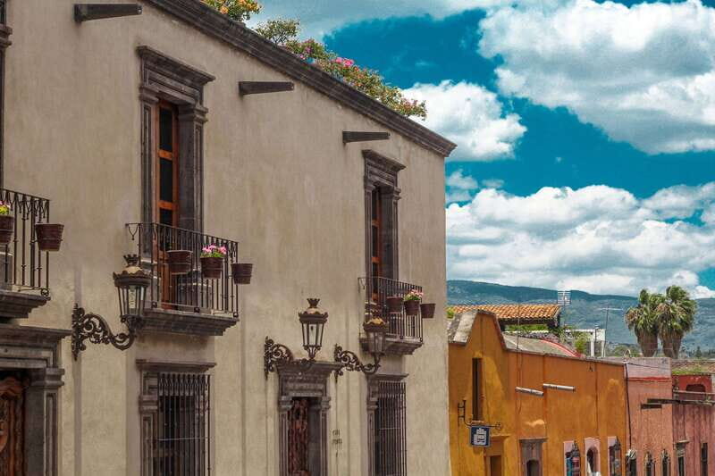 San Miguel De Allende: Downtown Landmarks Walking Tour - Franciscan Monastic Complex and the Independence Connections