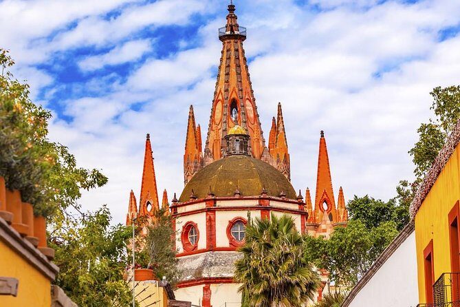 San Miguel de Allende in a day - Price and value: $145.20 with transport and fees covered