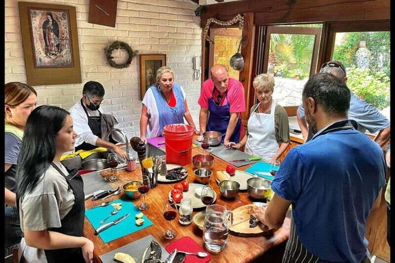 San Miguel de Allende: Mexican Cooking Class | Mole & Salsas - What the small group size changes for you