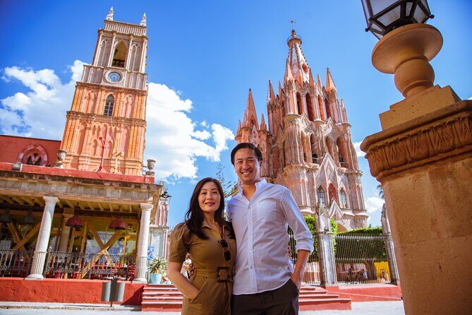 San Miguel de Allende Private Photoshoot - Arriving at Parroquia de San Miguel Arcángel and getting set up