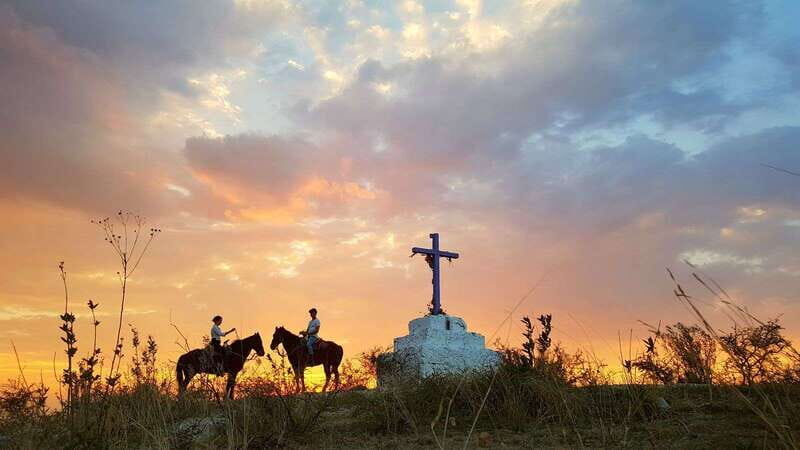 San Miguel: Romantic Horseback Riding at Sunset - What you’ll love most: the route and the quality