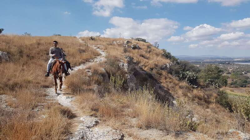San Miguel: Romantic Horseback Riding at Sunset - One drawback to plan for