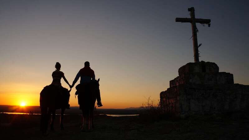 San Miguel: Romantic Horseback Riding at Sunset - The short riding lesson: what you’re taught before you go