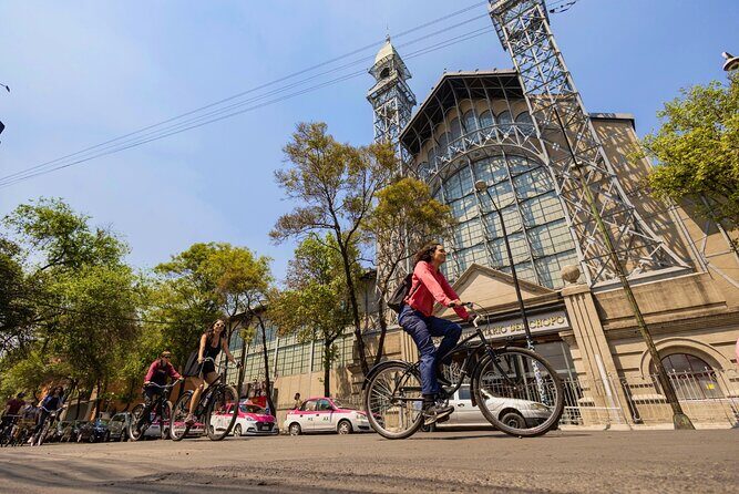 Santa Maria la Rivera, Bites and Bikes Tour - The guides are the real secret sauce (and small-group safety is serious)