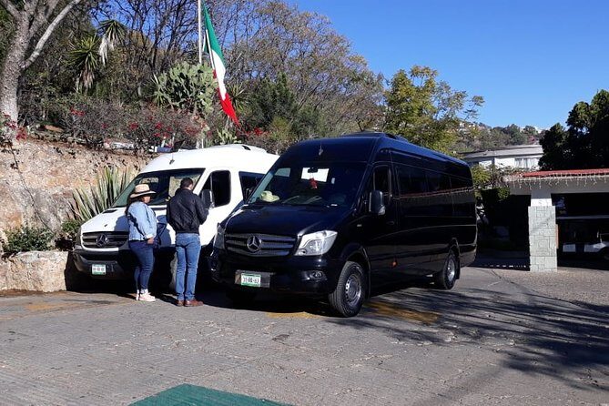 Shuttle from downtown Oaxaca city to Oaxaca airport. One way - Timing That Keeps You Out of Trouble: 2 Hours Before Flight