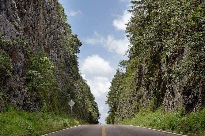 Sierra Gorda Tour in 1 day with starting from Querétaro - Stop 5: Escanela River to Angostura Canyon and Puente de Dios (Where You May Get Wet)