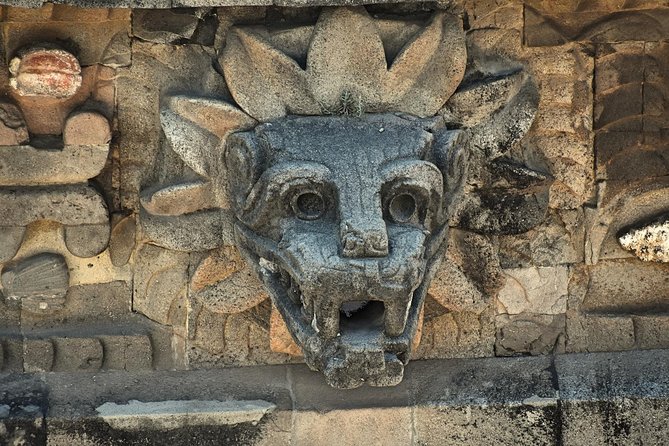 Small Group: Teotihuacan Pyramids and Shrine of Guadalupe from Mexico City - Plaza de las Tres Culturas: the quick history lesson you can feel