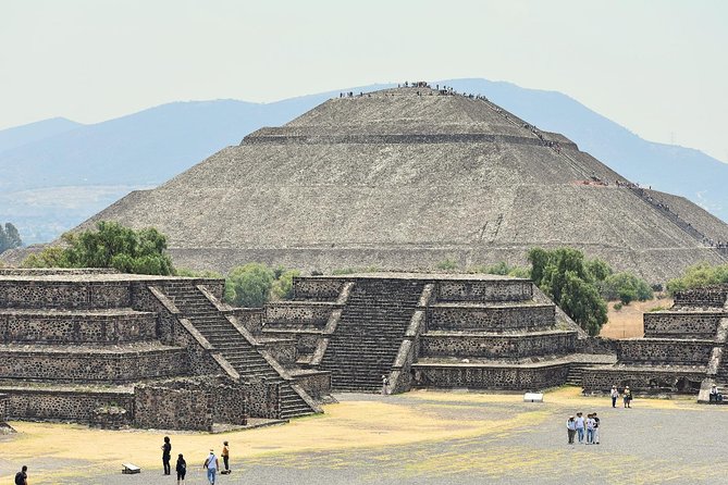 Small Group: Teotihuacan Pyramids and Shrine of Guadalupe from Mexico City - Teotihuacan Pyramids: Sun, Moon, Quetzalcoatl, and the Avenue of the Dead