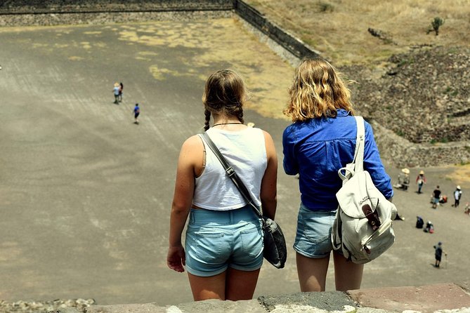 Small Group: Teotihuacan Pyramids and Shrine of Guadalupe with Lunch - Lunch, tickets, and what’s missing: planning for a long 11-hour day