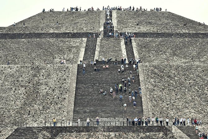 Small Group: Teotihuacan Pyramids and Shrine of Guadalupe with Lunch - Who should book this Teotihuacan + Guadalupe combo