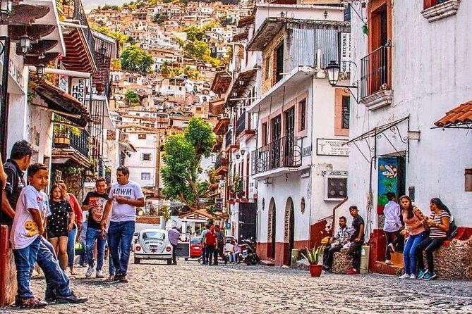 Small Group: The Magical Colonial Towns of Taxco and Cuernavaca - Getting Picked Up and Moving With Less Hassle