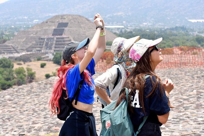 Small VIP Group: Teotihuacan Pyramids and Shrine of Guadalupe with lunch - Small-group service that can make (or break) your day
