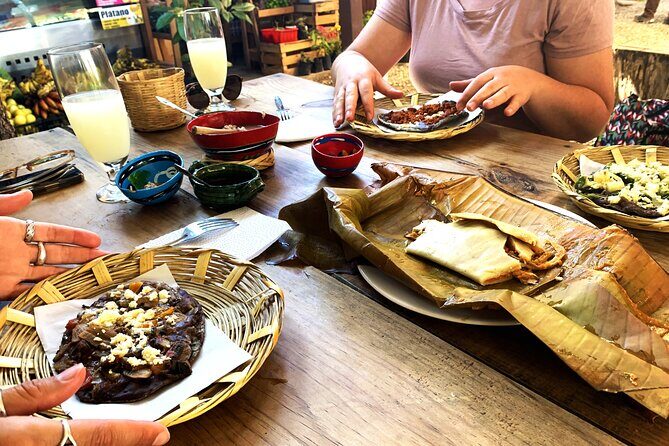 Street Food and 3 Markets Tour, Meat or Veggie Options - Stop 1 on the Oaxaca streets: your appetizer course before the markets