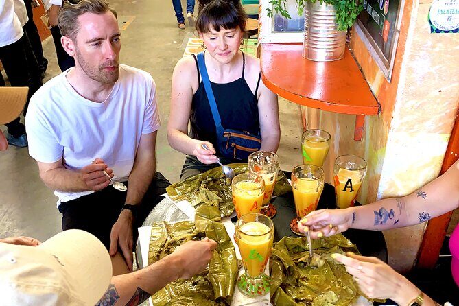 Street Food and 3 Markets Tour, Meat or Veggie Options - What food and drinks you actually get (and why it matters)