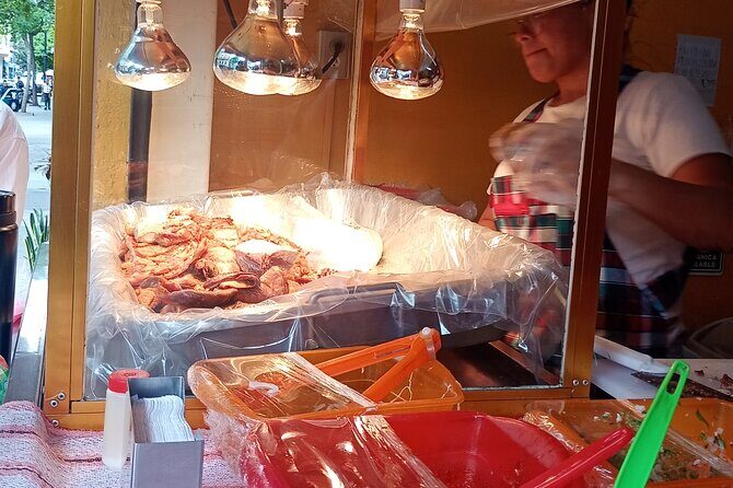 Taco and History Tour in the All Inclusive Historic Center - Stop 6: Coox Hanal Finish With Cochinita Pibil and Horchata