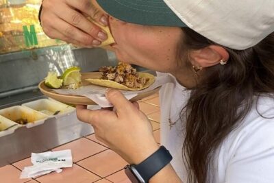 Tacos 101 Mexico City Taco Experience - Tacos Don Güero: al pastor and gringas, plus the salsa-and-topping lesson