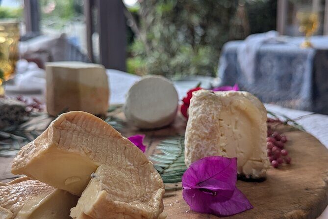 Taste of Europe in Mexico: History and Flavors of Artisan Cheese - Starters that set the tone before the main tasting