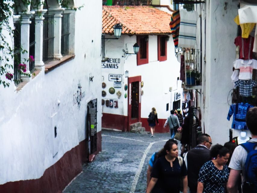 Taxco, Cacahuamilpa Caves and Cuernavaca Full-Day Tour - Santa Prisca de Taxco and Plaza Borda: the postcard moment you’ll actually see