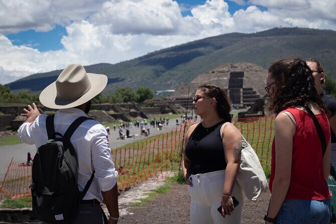 Teotihuacán 3 Pyramids Tour with Cave Breakfast + Transportation - Cave Breakfast First: San Martín de las Pirámides in Cool Stone Air