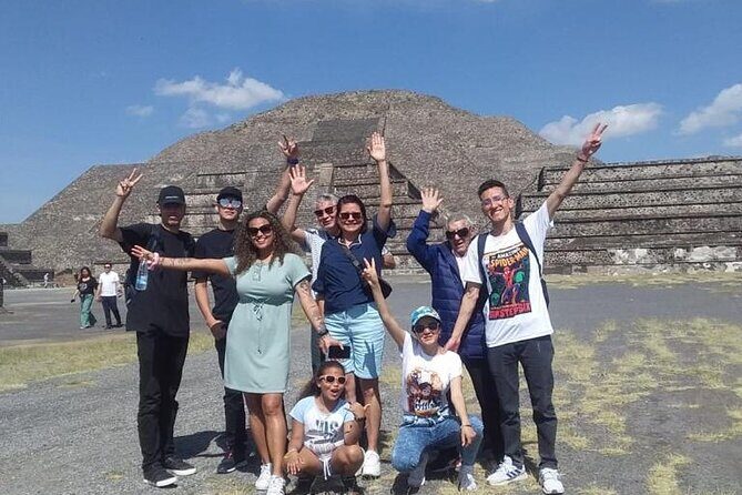 Teotihuacan and Basilica of Guadalupe with mezcal, tequila & handcrafts - Teotihuacan Pyramids: Sun, Moon, and the Walk Through Calzada de los Muertos