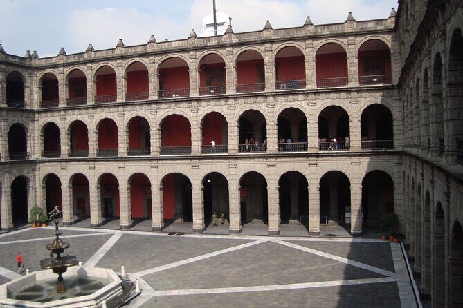 Teotihuacan & Anthropology Museum, Templo Mayor & City Tour - Avenida Francisco I. Madero and the City-Center Walk: Quick Orientation, Not a Full Day