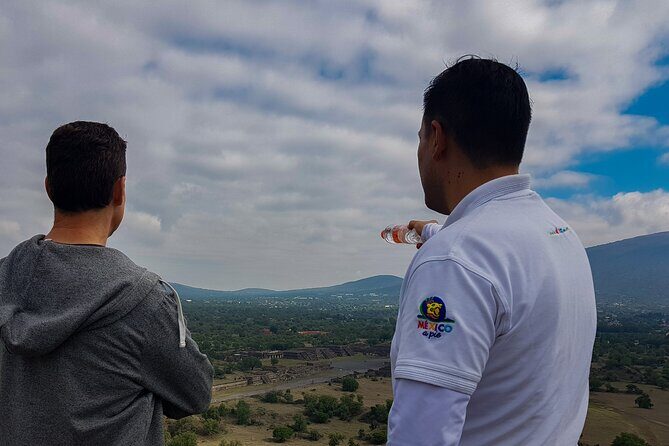 Teotihuacan Archaeological Site with Expertise Private Tour - Stop 2: Basilica de Santa Maria de Guadalupe for culture you can feel