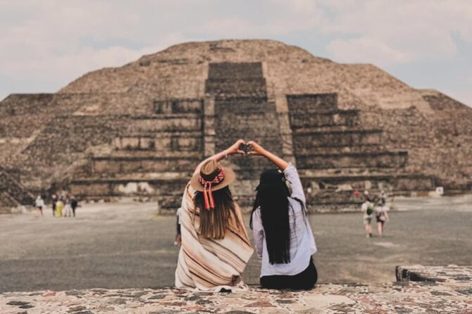 Teotihuacan balloon flight with cave breakfast + pyramids - Cave breakfast vs terrace breakfast: two different vibes, both great