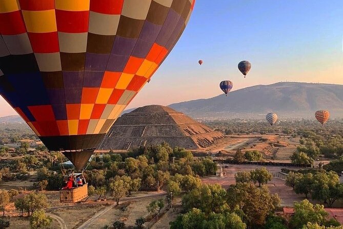 TEOTIHUACAN BALLOON RIDE (Private Transportation & Guided Tour) - Private transportation and the small-group rhythm (what “private” means here)