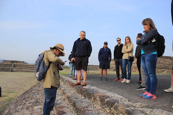 Teotihuacan Early Access Guided Tour with optional Lunch - El Quetzal Artesanías: obsidian work, tequila tasting, and souvenir reality
