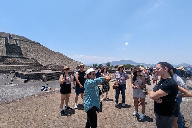 Teotihuacan Express with pick-up in Mexico City - Teotihuacan Express logistics: where you meet, how it runs