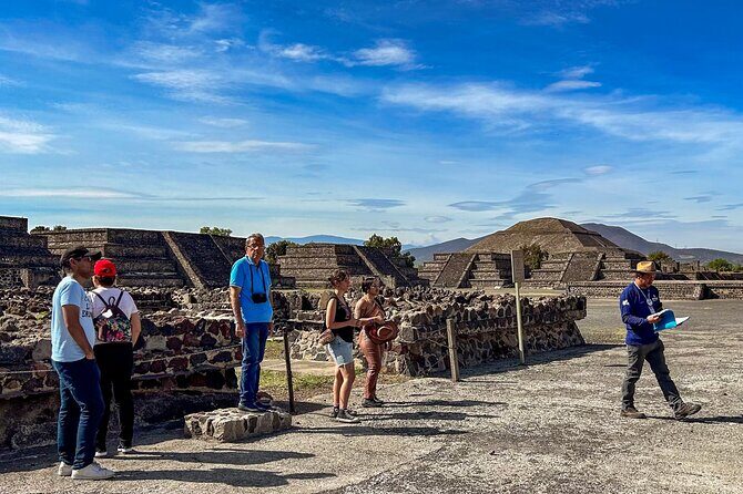 Teotihuacan, Guadalupe Shrine & Tlatelolco Day Tour with Lunch - Should you book this Teotihuacan, Guadalupe & Tlatelolco day tour?