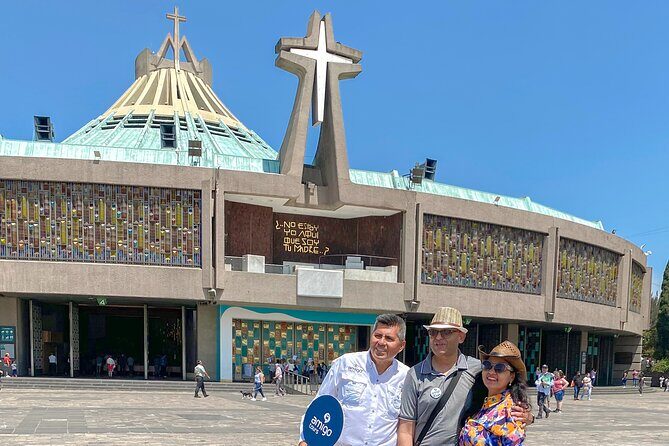 Teotihuacan, Guadalupe Shrine & Tlatelolco Day Tour with Lunch - Basilica de Santa Maria de Guadalupe: pilgrimage scale, mass crowds, and your best strategy