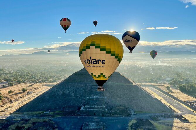 Teotihuacan Hot Air Balloon Flight from Mexico City / Volare - Packing Tips That Actually Matter for a Cold Sunrise