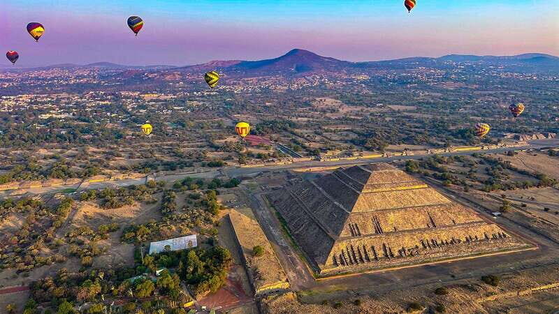 Teotihuacan: Hot Air Balloon Ride with Breakfast - Breakfast in San Juan Teotihuacán: timing and what to expect