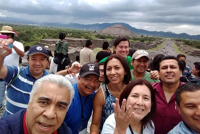 Teotihuacan Hot Air Balloon Ride with Optional Bike or Walking Tour - Local cooperative and lunch: where included time becomes shopping time
