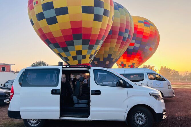 Teotihuacán in a hot air balloon with Transportation from CDMX - Hot-air balloon sunrise over Teotihuacan: what you’re really buying