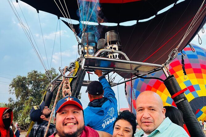 Teotihuacán in a hot air balloon with Transportation from CDMX - Pickup from CDMX and how the 6-hour day flows